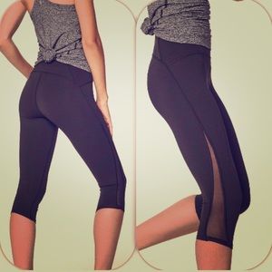 NWT Lululemon Athletica Train Times Crop